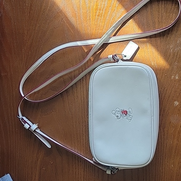 Coach Disney Mickey Mouse Chalk White Mini Crossbody Bag Clutch Limited Edition - Picture 2 of 11